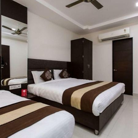 Hotel Maheshwari Avenue Ujjain Exteriör bild