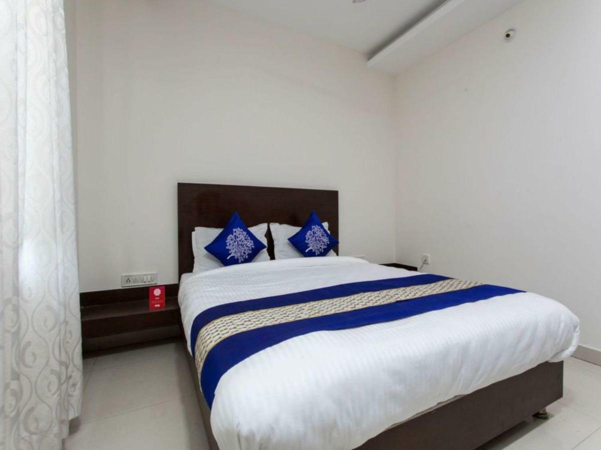 Hotel Maheshwari Avenue Ujjain Exteriör bild